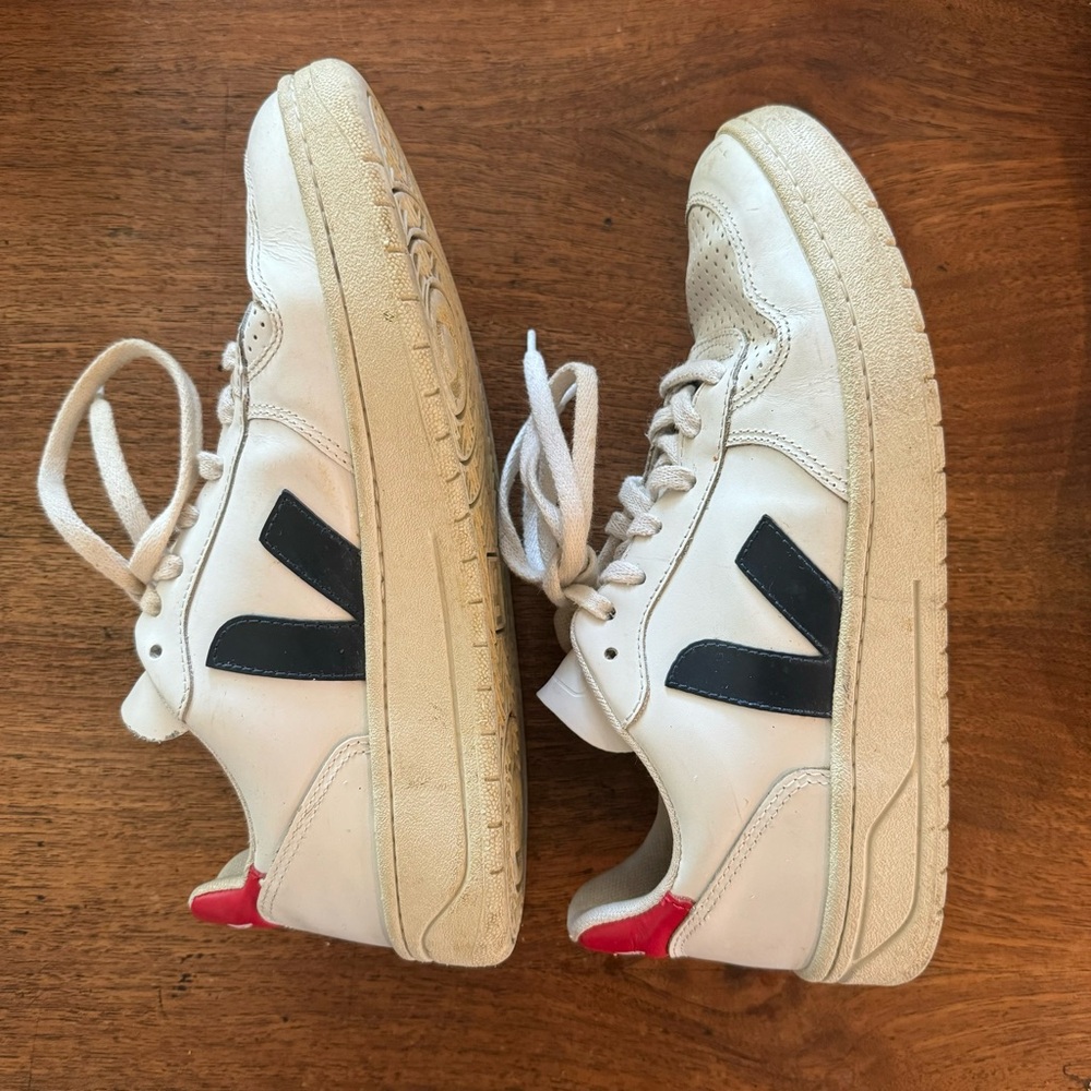 Veja V-10 Nautico Pekin White Navy Red Low Top Sneaker US 7 EUR 38 - Picture 4 of 11